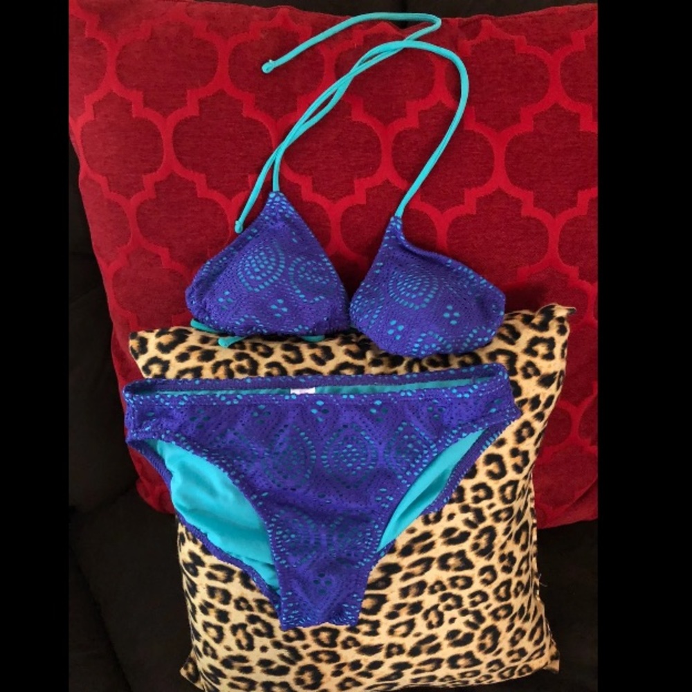No Boundaries brand purple and teal bikini